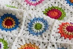 Priscilla hewitt sunburst granny square