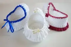 Crochet cradle