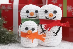 Snowman Family Crochet Pattern By Yarnspirations