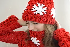 Crochet Snowflake Hat and Cowl