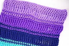 Queen Angelfish Easy Beginner Colorful Crochet Cowl Pattern