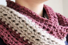 Two Or More Colour Easy Cowl Free Crochet Pattern