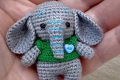 Tiny elephant crochet pattern