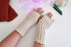 Ridged Crochet Fingerless Gloves