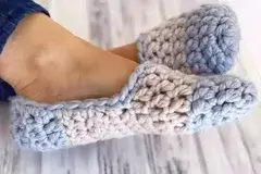 Easiest Super Bulky Crochet Slippers Pattern