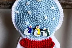 Snow Globe Towel Topper