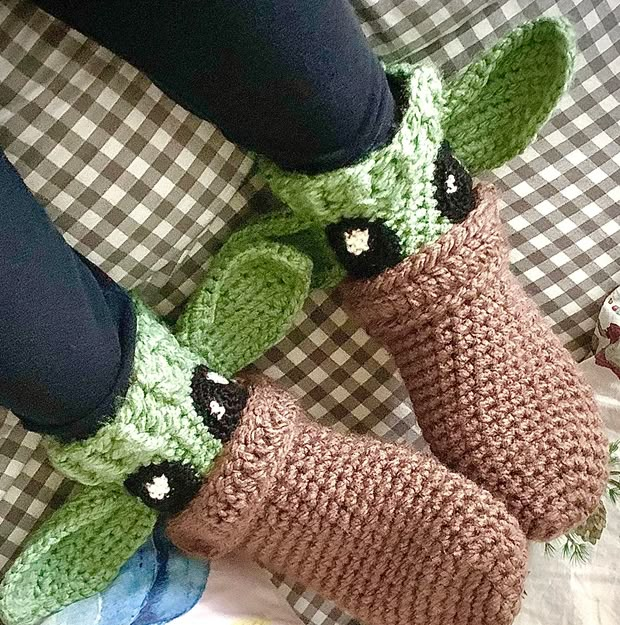 Baby Yoda Comfy Alien Socks Pattern