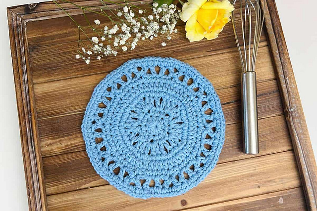 Blue Skies Round Dishcloth Pattern