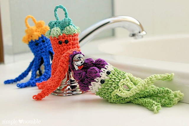 Jellyfish Bath Scrubbies