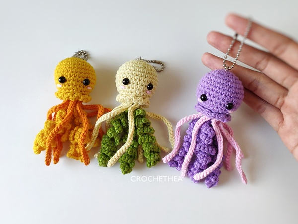 Little Jellyfish Amigurumi