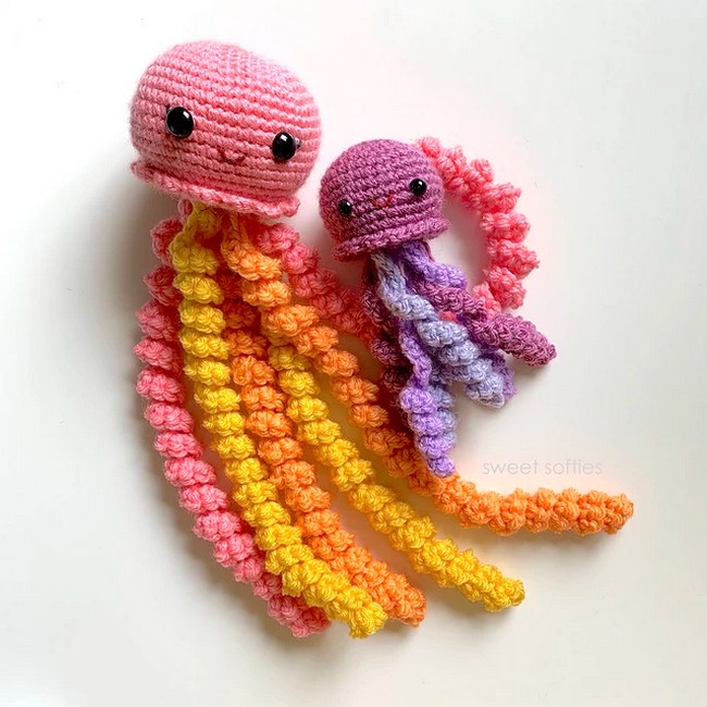 Mommy & Baby Jellyfish Amigurumi Crochet Pattern