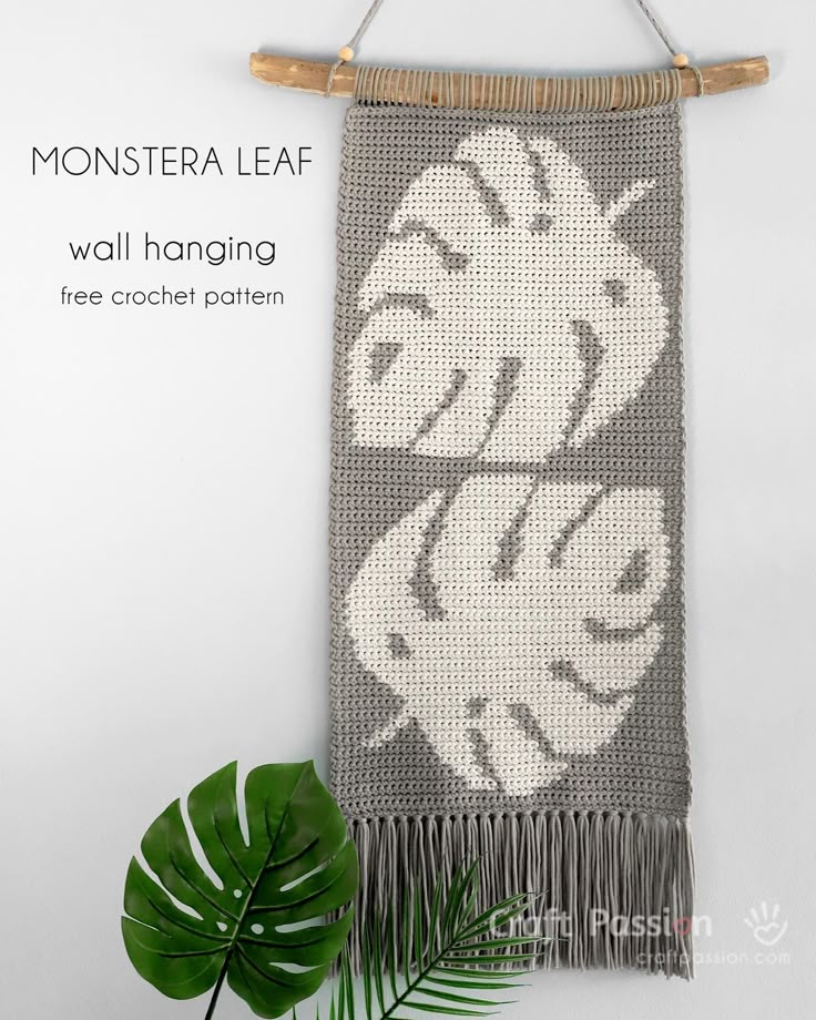 Monstera Leaf Crochet Wall Hanging