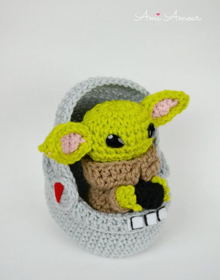 Yoda Amigurumi With Space Pod