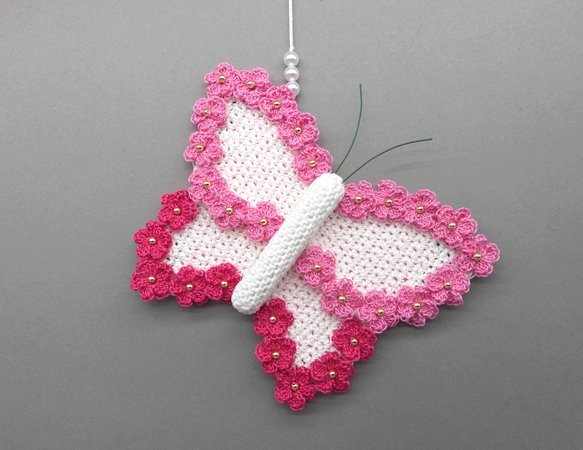 Butterfly decor ornament- simple made from scraps of yarn