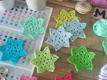 Chic Granny Star Crochet Pattern
