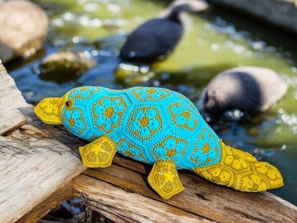 Pit The Platypus with African Flowers crochet pattern PDF DYN