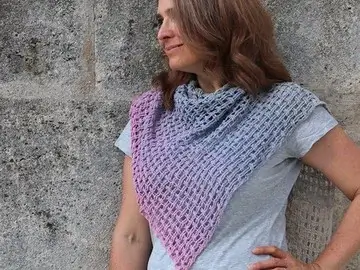 Triangular Scarf Network - Crochet Pattern