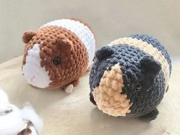 Crochet pattern guinea pig Mina - without sewing