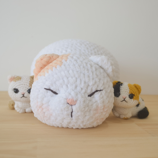 Marshmallow Kittie