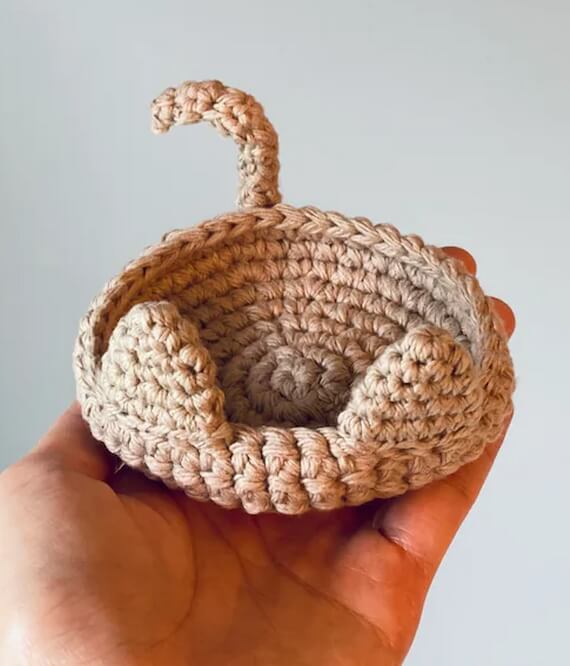 Crochet Cat Ring Dish Pattern for Lovers