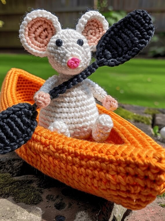Crochet Pattern: Camping Mouse with Accessories