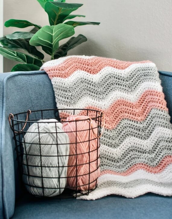 Daisy Cottage Zig-Zag Baby Blanket Crochet Pattern