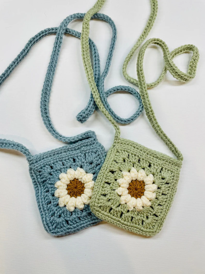 Daisy & Sunflower Granny Square Crochet Purse Pattern