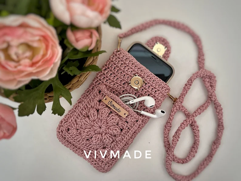 Handmade Crochet Phone Bag with Pocket Pattern