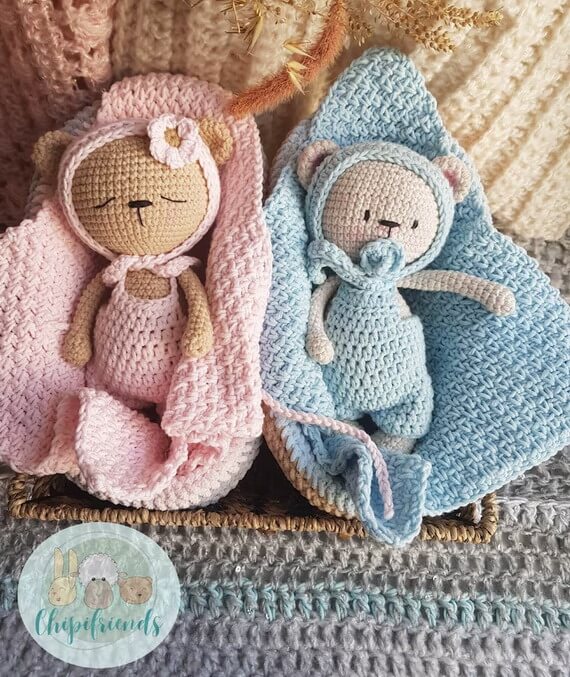 Multilingual Baby Bears Crochet Pattern with Cribs