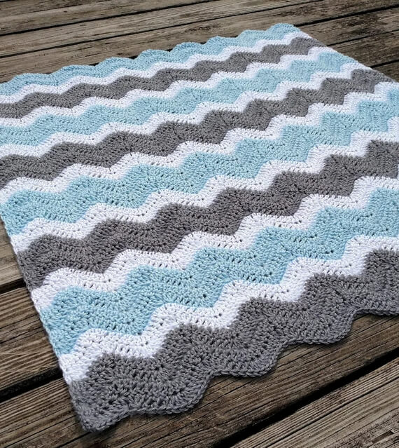 Newborn Chevron Crochet Baby Blanket Pattern