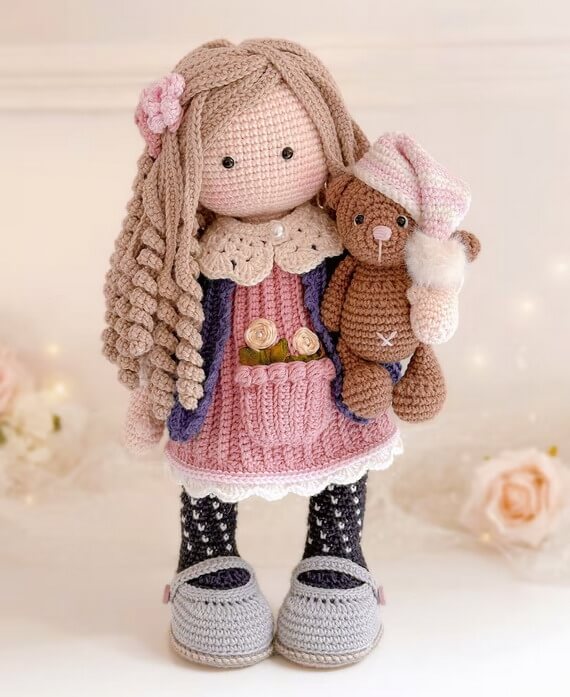 Romantic Crochet Doll Pattern (English Spanish)