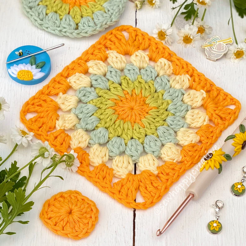 Sunburst Granny Crochet Pattern for Blankets