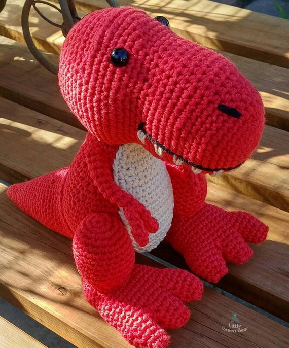 Travis T-Rex Crochet Pattern: Dinosaur Amigurumi PDF