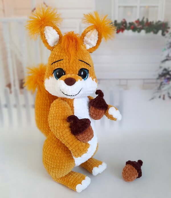 Crochet pattern squirrel amigurumi