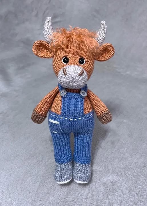 A highland cow knitting pattern
