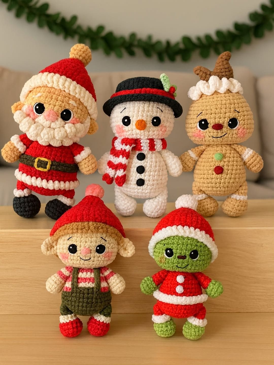 Crochet christmas tree decorations toys