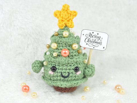 Crochet Pattern Christmas Tree with Text