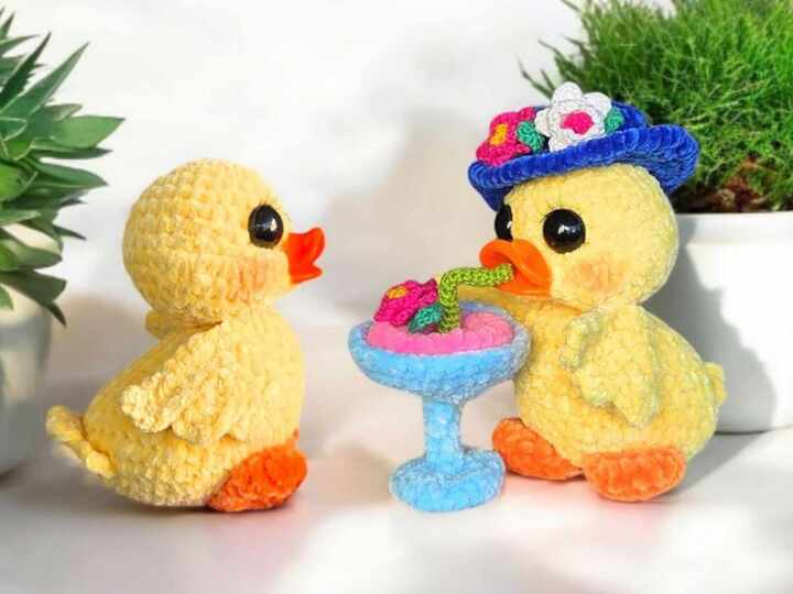 Crochet pattern Funny spring duck