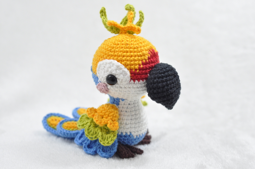 Crochet pattern Parrot