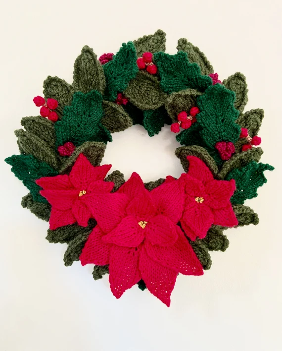 Poinsettia Christmas Floral Wreath Knitting Pattern