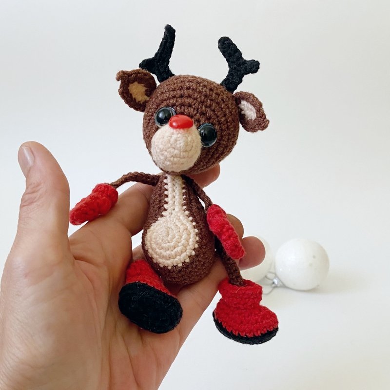 Rudolph the Red-Nosed Reindeer Crochet Pattern