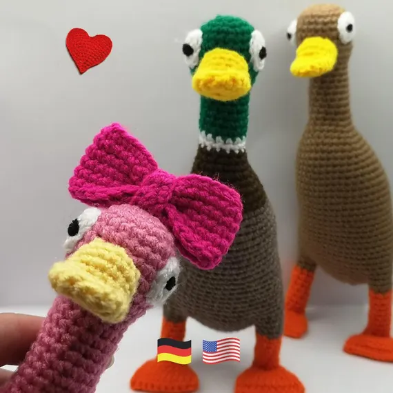 Runner Duck crochet pattern