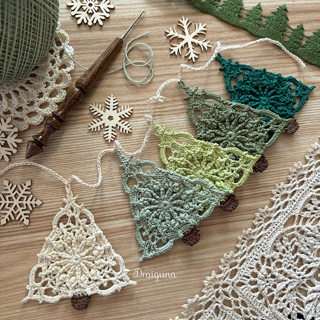 Wispwood Tree pattern by Julia Hart