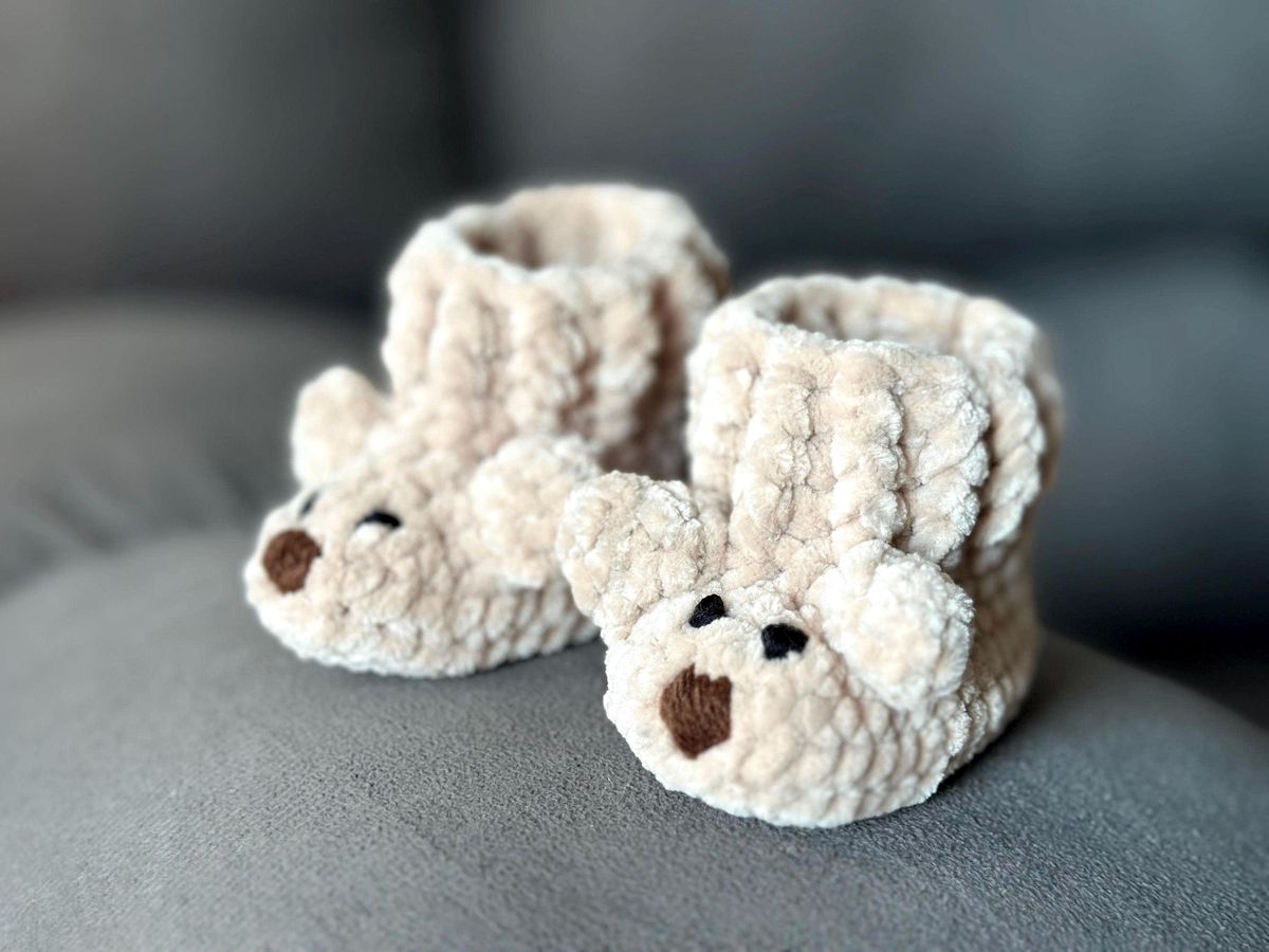 Adorable Bear Baby Booties DIY Crochet Pattern