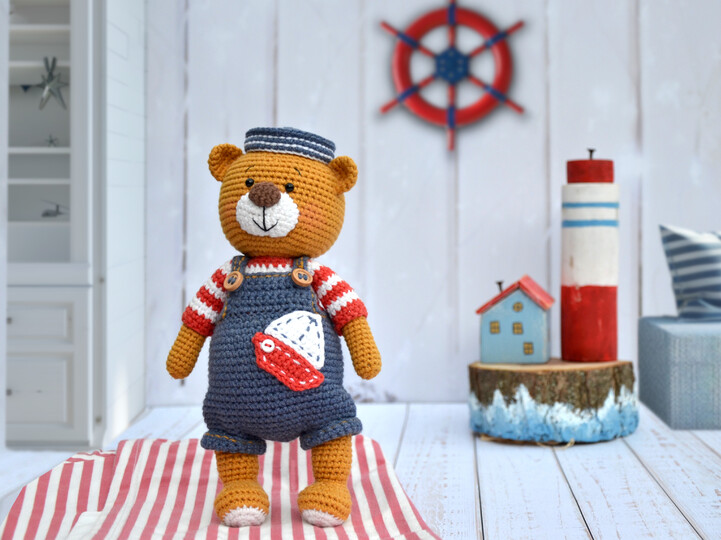 Crochet bear amigurumi pattern Eric