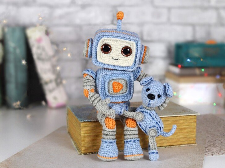 Crochet pattern The robot Click