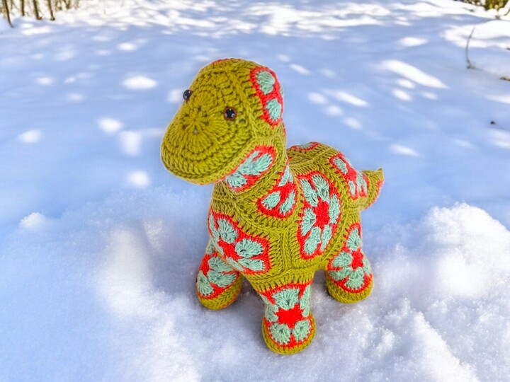 Dino Baby with African Flowers crochet pattern