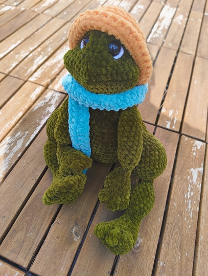 Freddy Frog with Fisherman's Hat and Scarf
