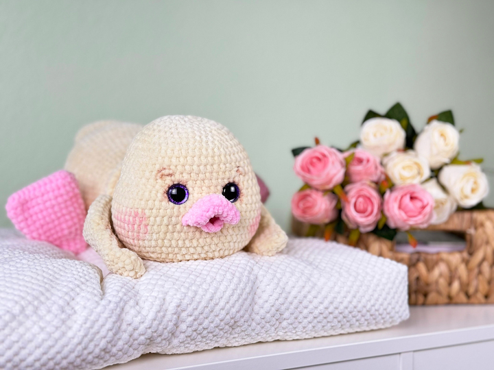 Crochet pattern baby duck