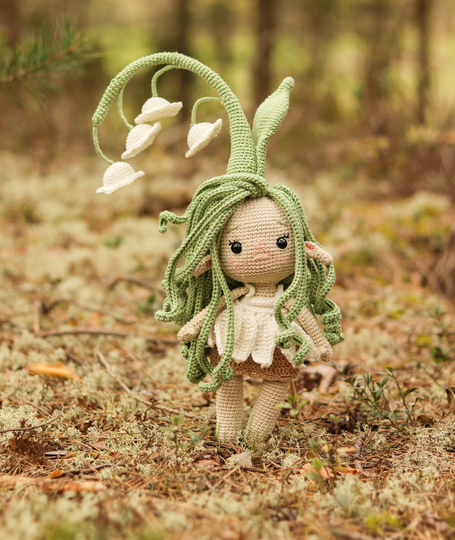 Lily of the valley flower fairy crochet pattern